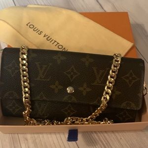 🤎💛🤎Authentic Luis Vuitton monogram wallet long wallet